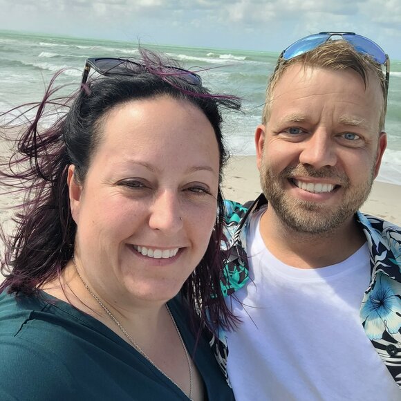 Meet your Posher, Pamela - Picture 1 of 1